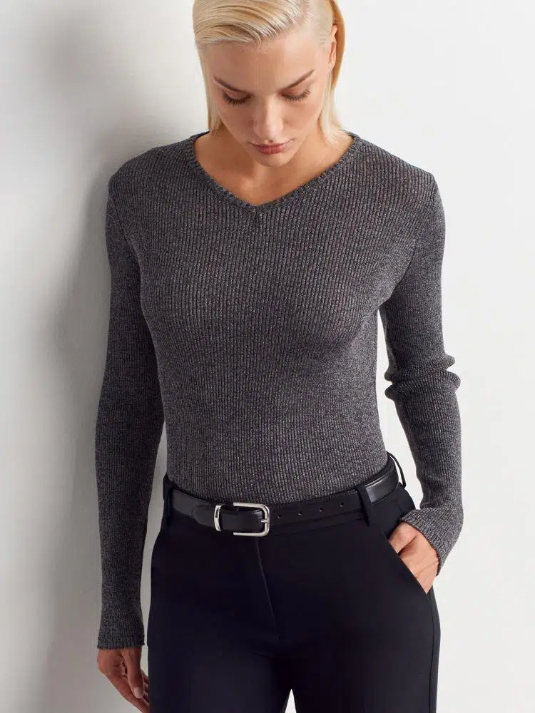 10803 DİLVİN V YAKA SİMLİ TRİKO KAZAK