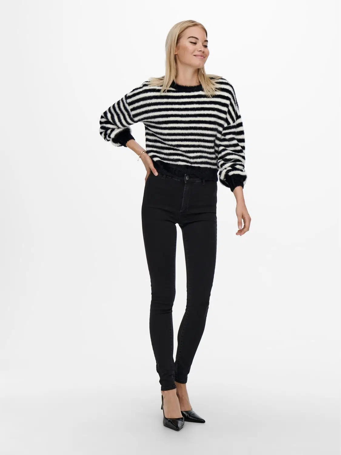 15235973 ONLPIUMO L/S PULLOVER KNT NOOS