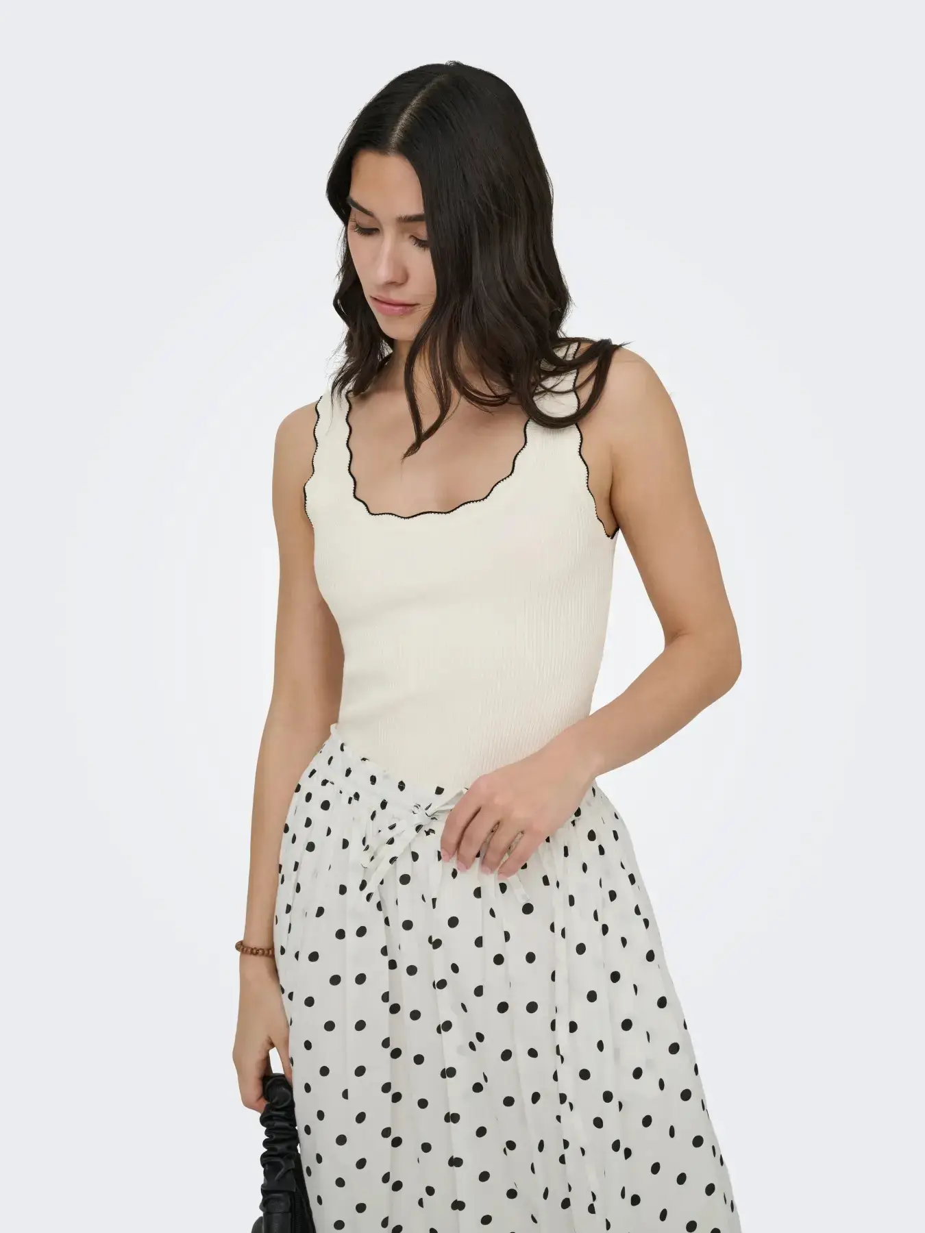 15290585 ONLY JDYNANNA S/L SCALLOP EDGE TOP KNT NOOS - CLOUD DANCER