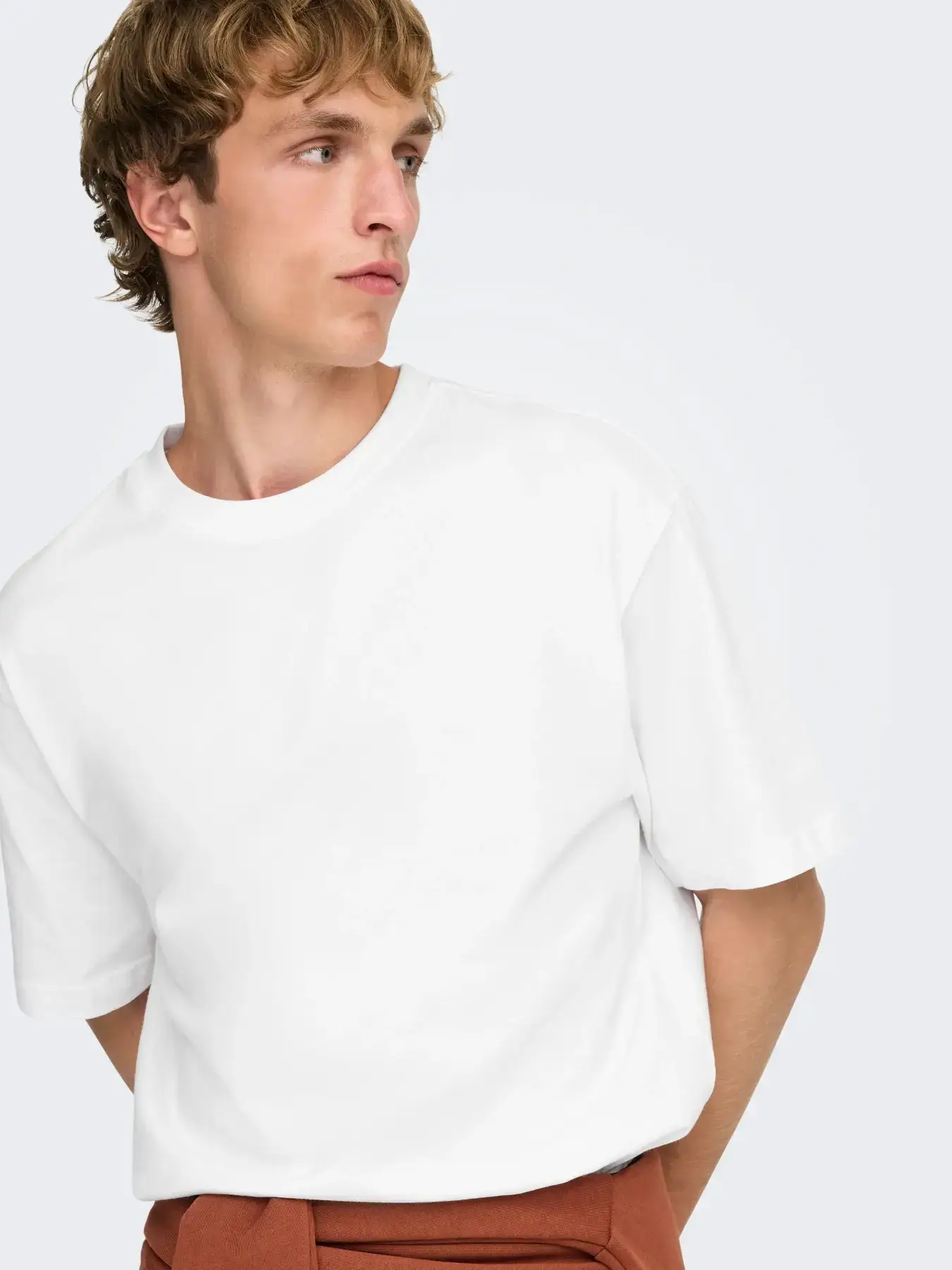 22022532 ONSFRED LIFE RLX SS TEE NOOS - BRİGHT WHİTE