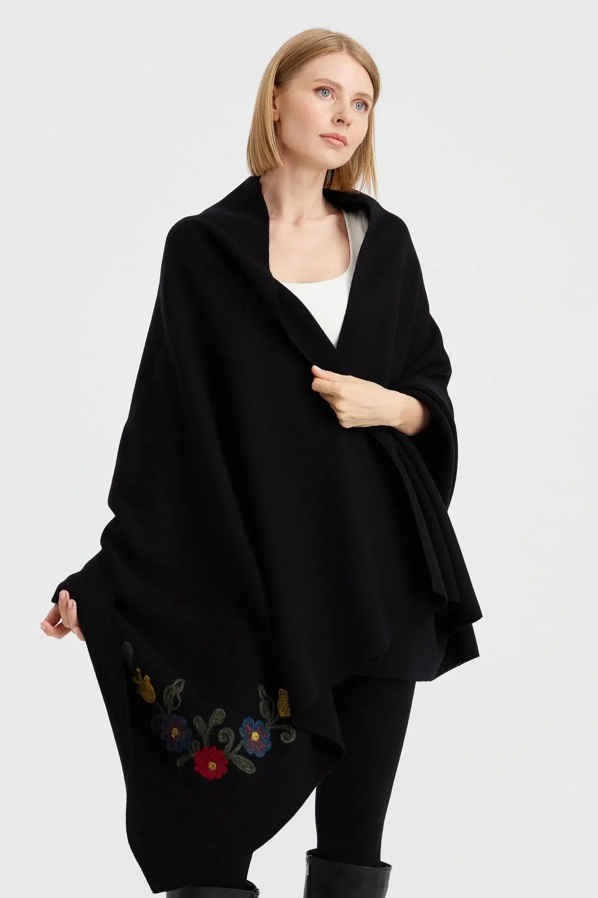 23022 DESEN TRİKO KÖŞELERİ NAKIŞ İŞLEMELİ ŞAL