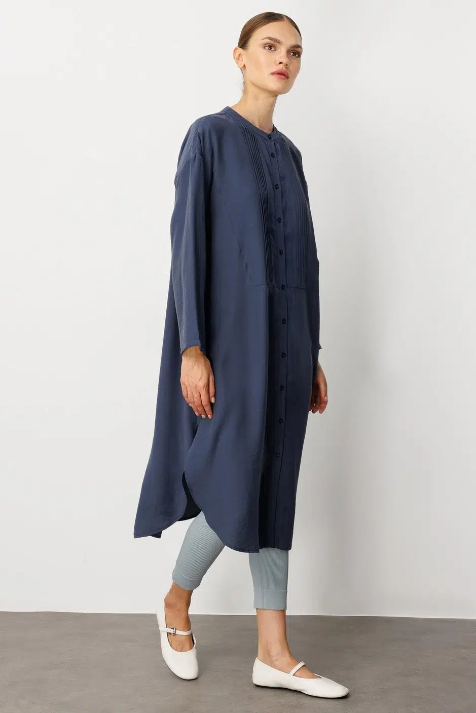 252540 MİCCA Soft Modal (%90) İçerikli Pili Kırımlı Detay Kap Ferace - LACİVERT