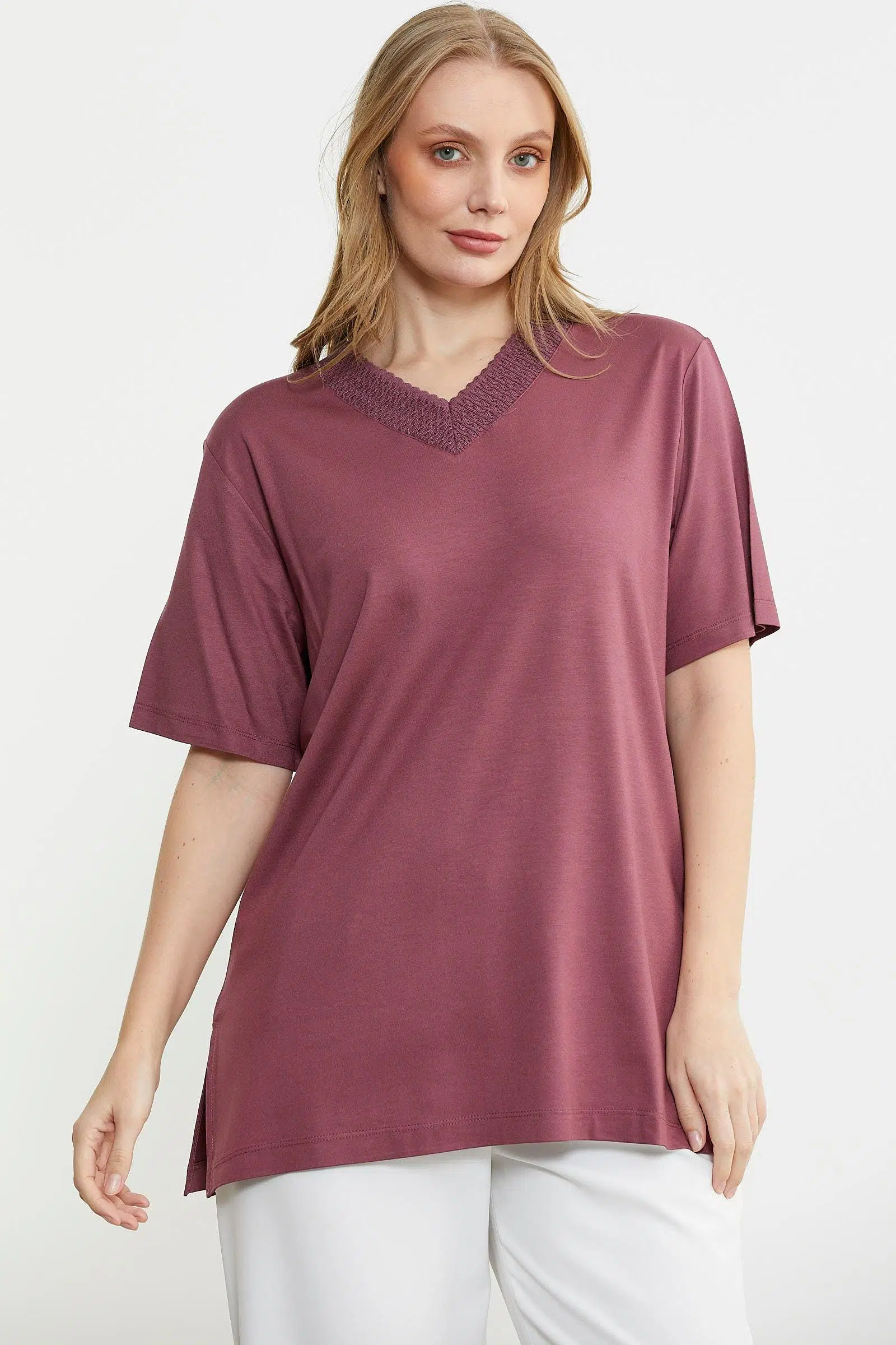 25Y2202-60064 SEMENTA KISA KOL V YAKA BLUZ