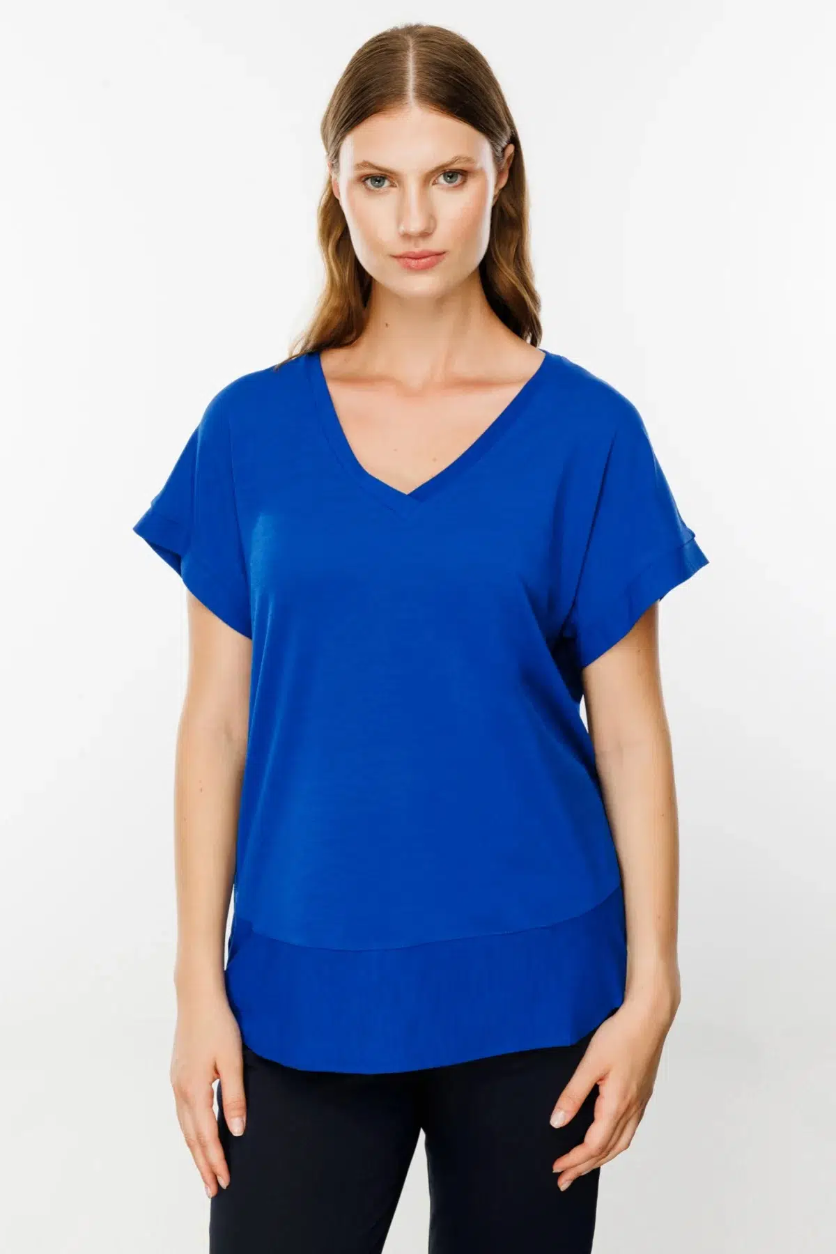31476 ONTEKS V YAKA KISA KOL BASIC BLUZ - SAKS