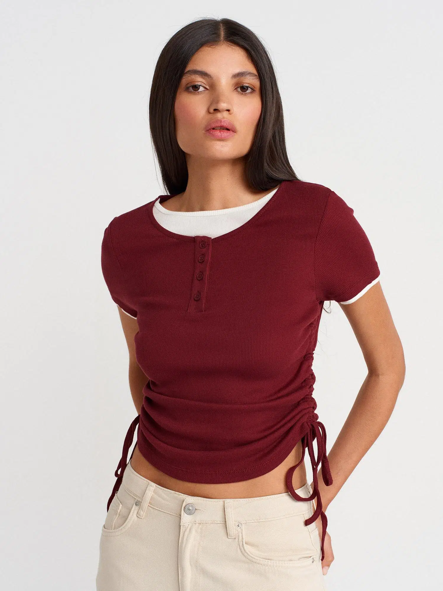 31816 DİLVİN ÇİFT KATLI BÜZGÜLÜ T-SHIRT