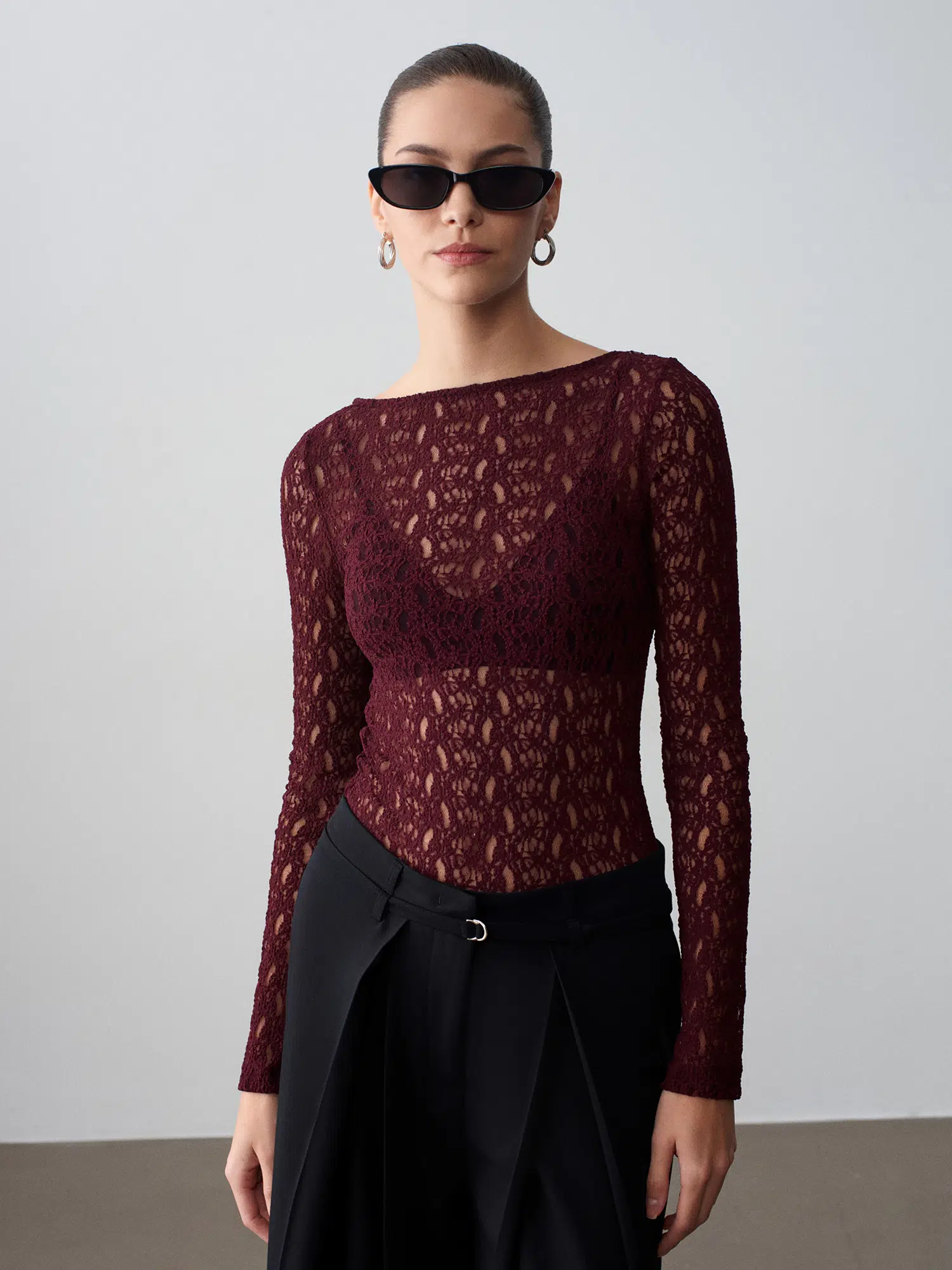 32763 DİLVİN KAYIK YAKA DANTEL TOP BLUZ - BORDO