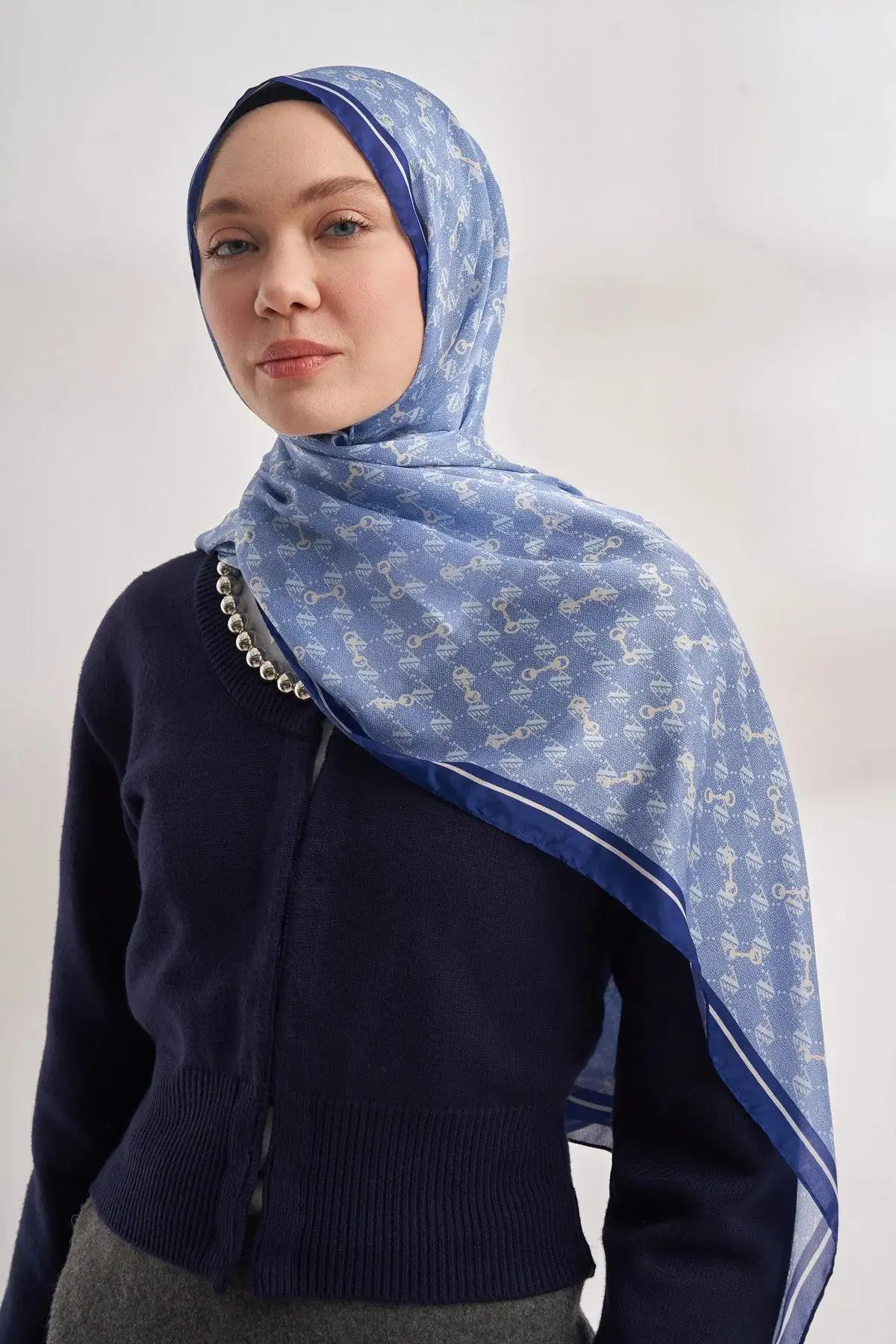 3361 ARMANDA İTHAL VUAL ŞAL MONOGRAM DESEN AA