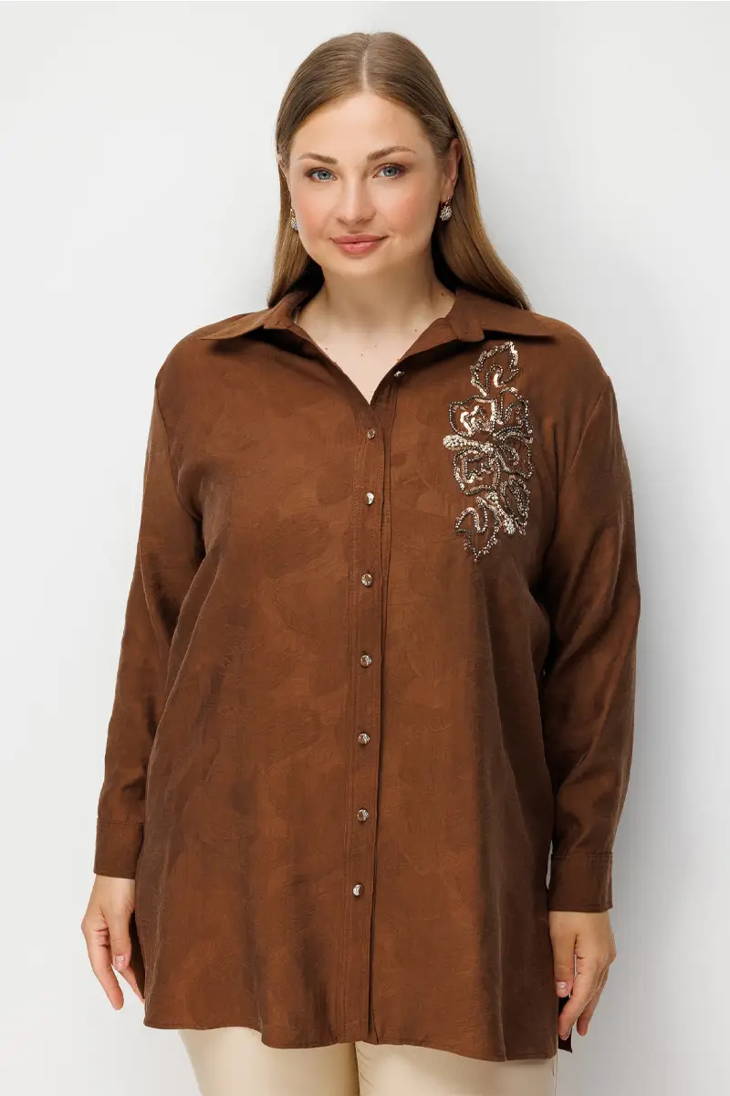 40138 GİLDA TEK TARAFI BONCUK PUL NAKIŞLI TENCEL GÖMLEK - KAHVE