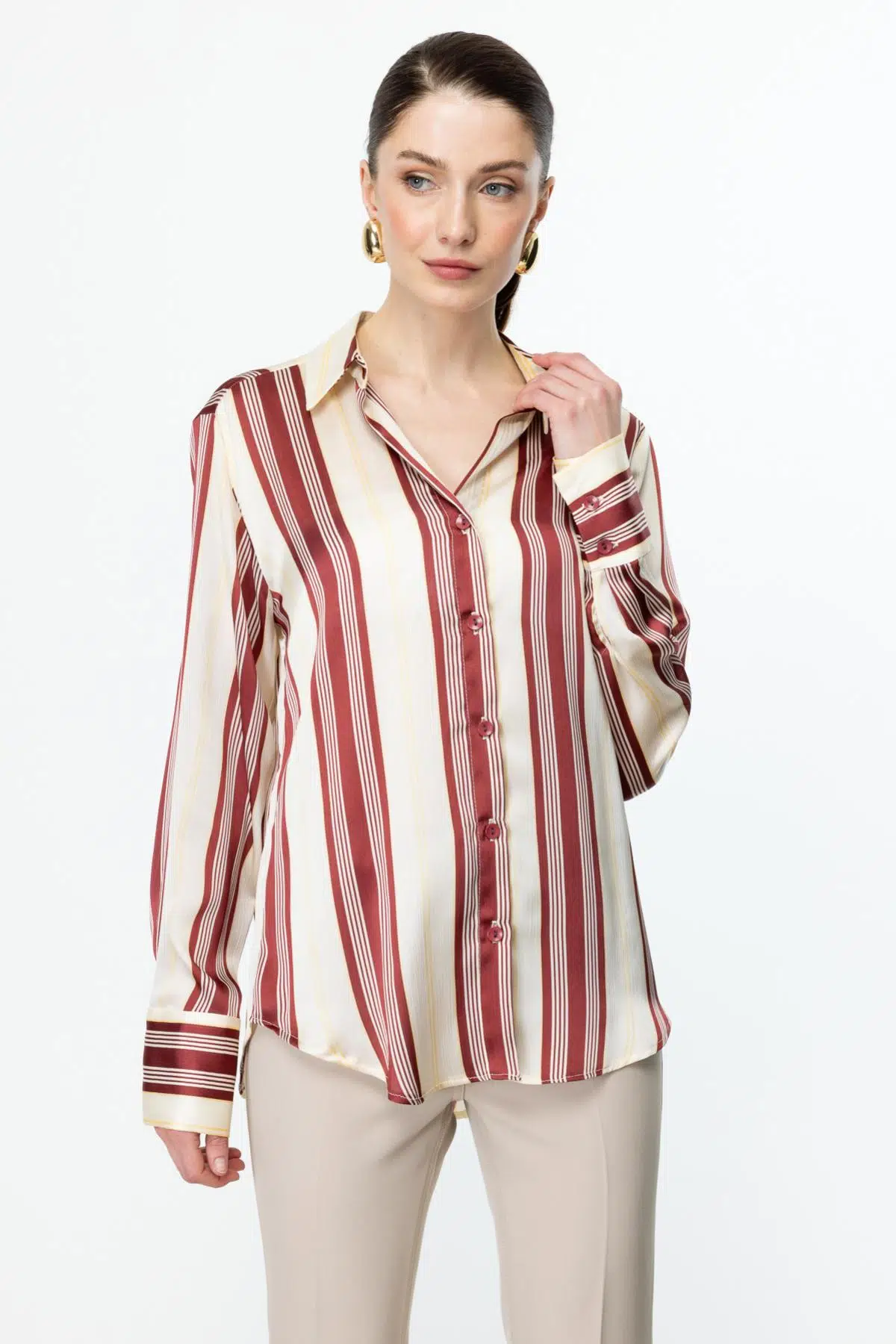 54326 ONTEKS SATEN DESENLİ GÖMLEK