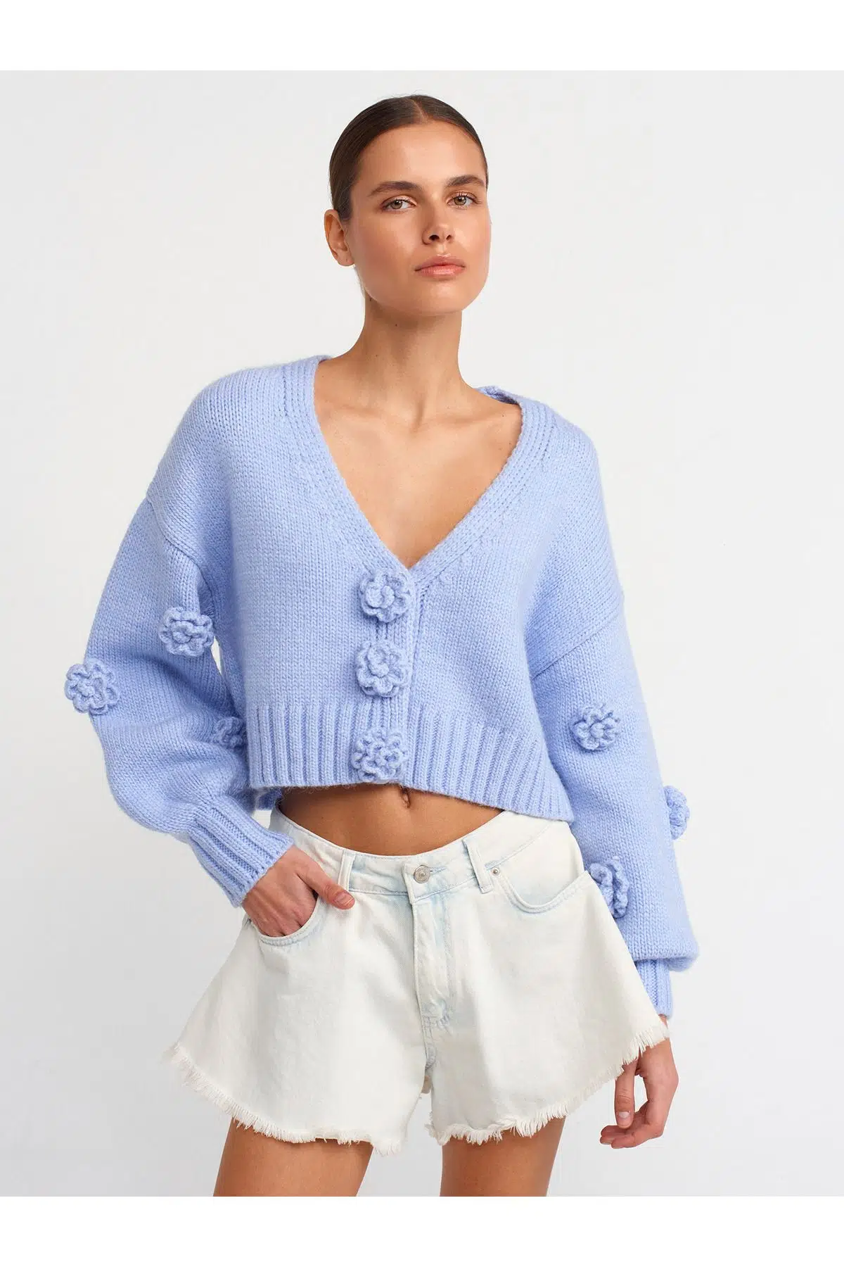 60216 DİLVİN V YAKA EL İŞİ GÜL NAKIŞLI ÇITÇITLI BALON TRİKO HIRKA