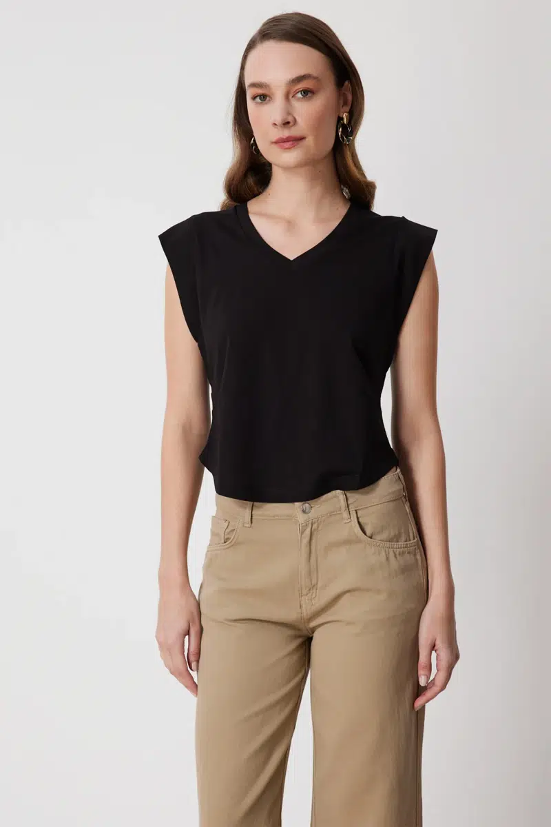 71394 ONTEKS BLUZ V YAKA KISA KOLLU ETEK UCU OVAL - SİYAH