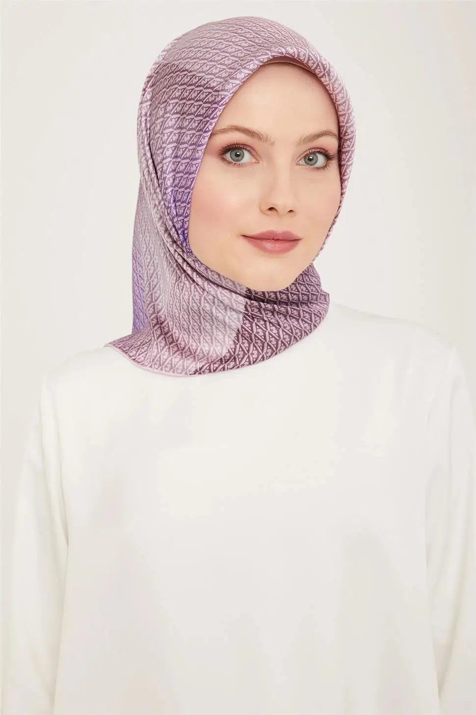 9104 ARMİNE EŞARP - 83