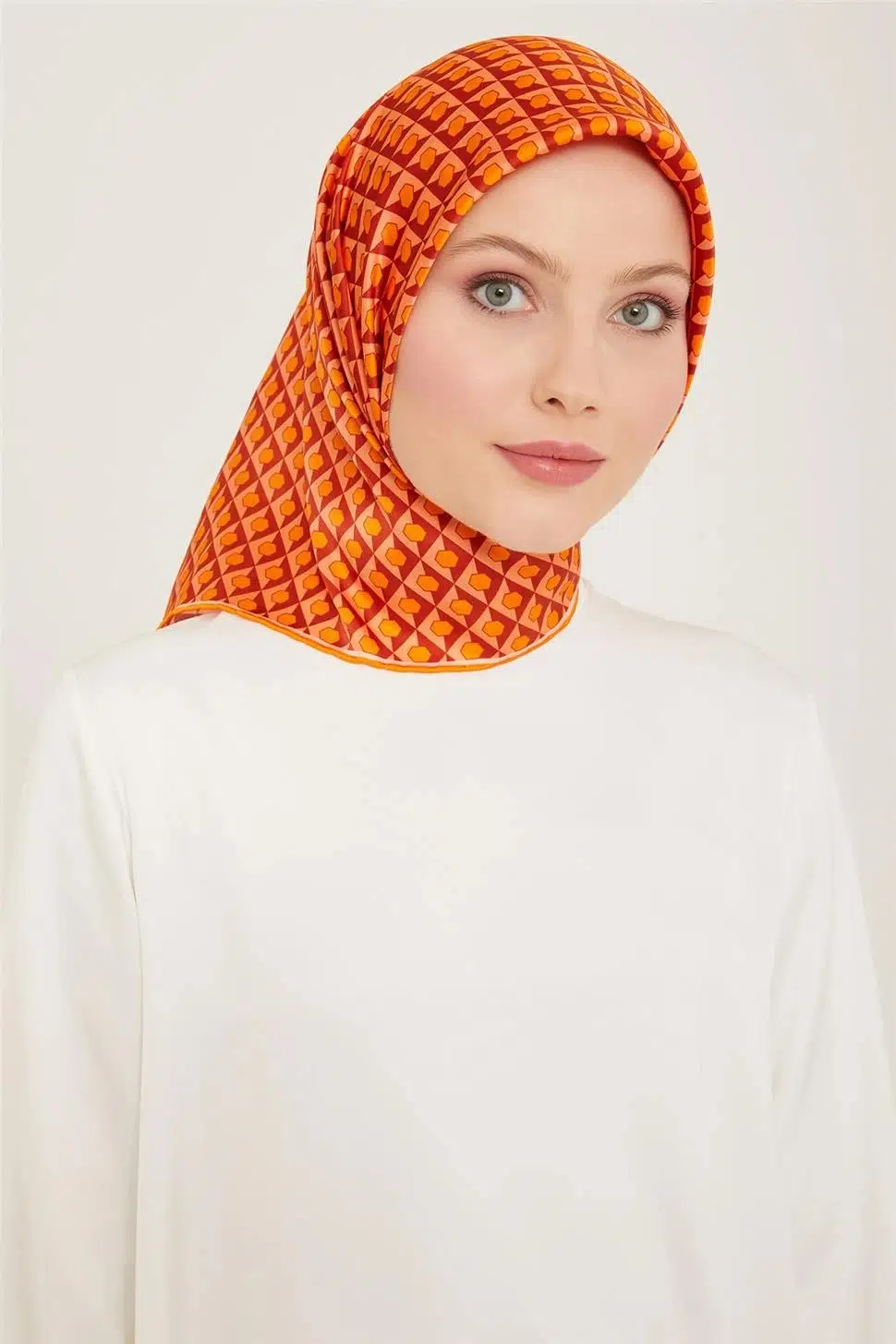9109 ARMİNE EŞARP - 50