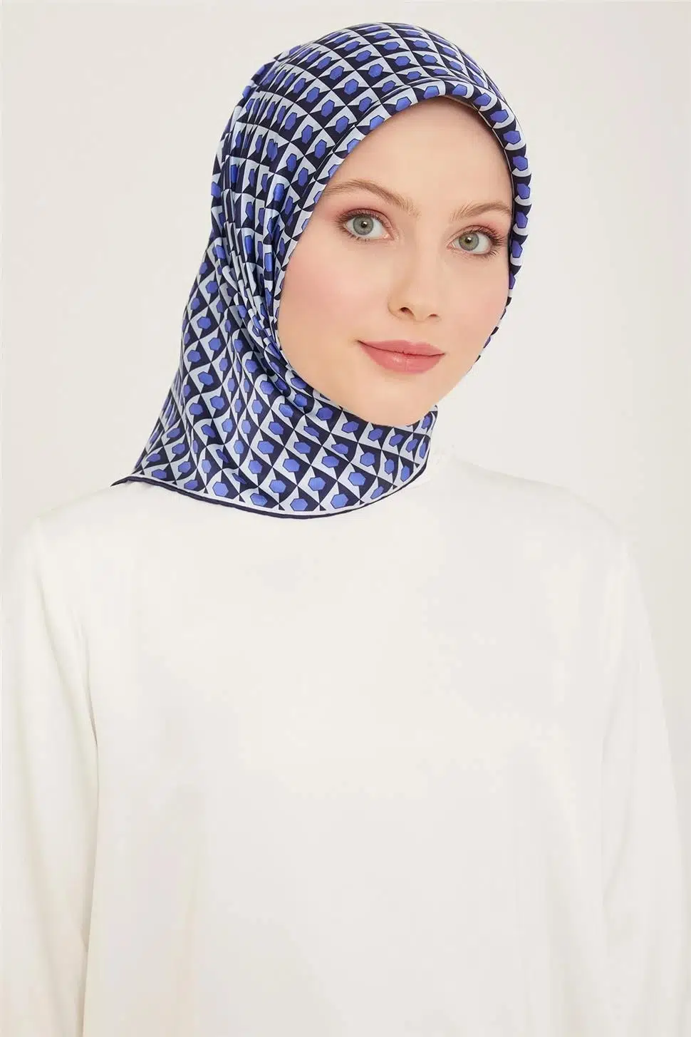 9109 ARMİNE EŞARP