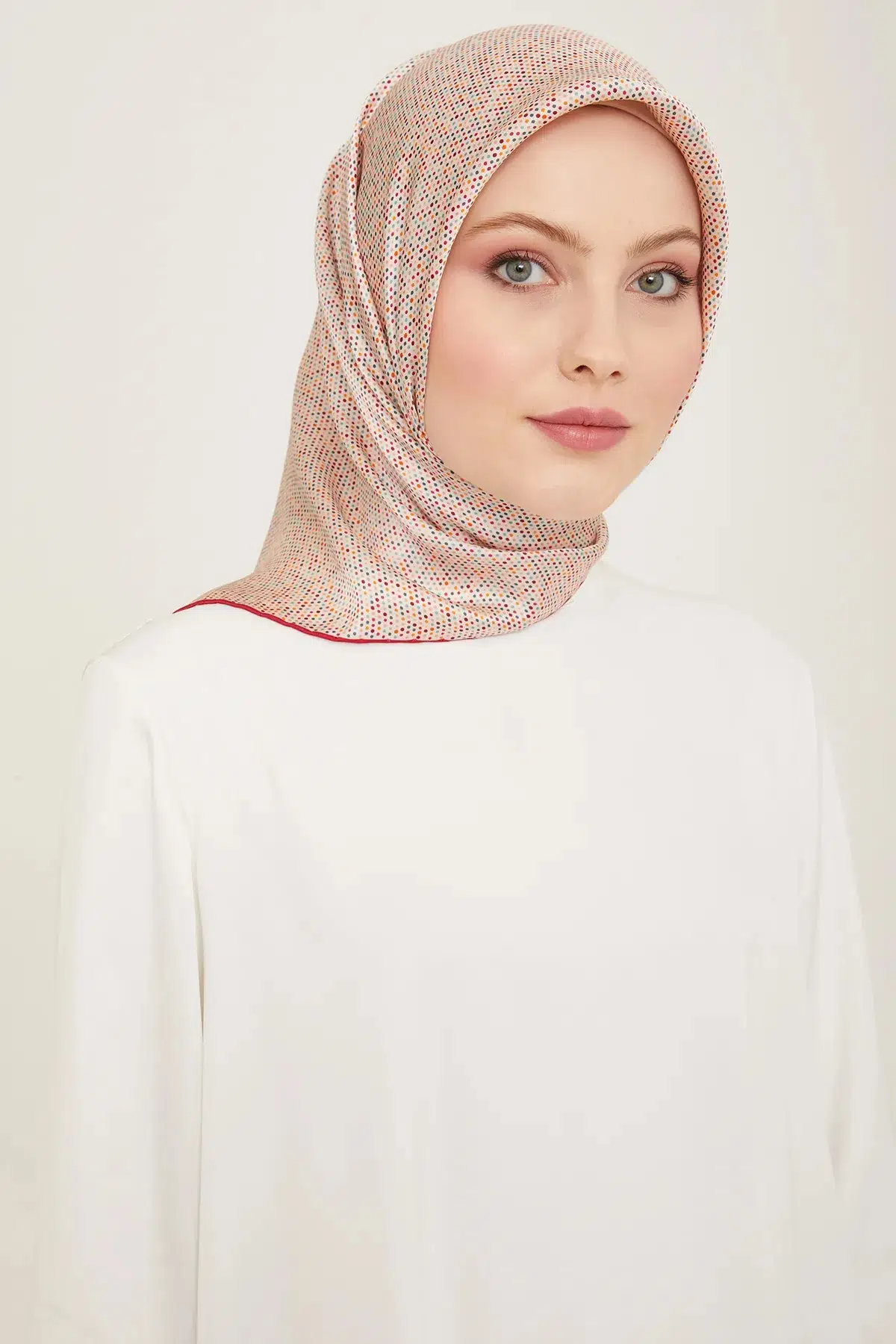 9113 ARMİNE EŞARP - 83