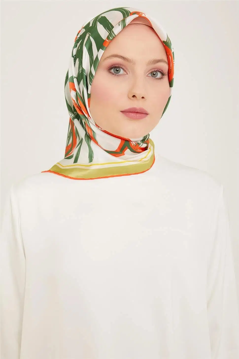9123 ARMİNE EŞARP