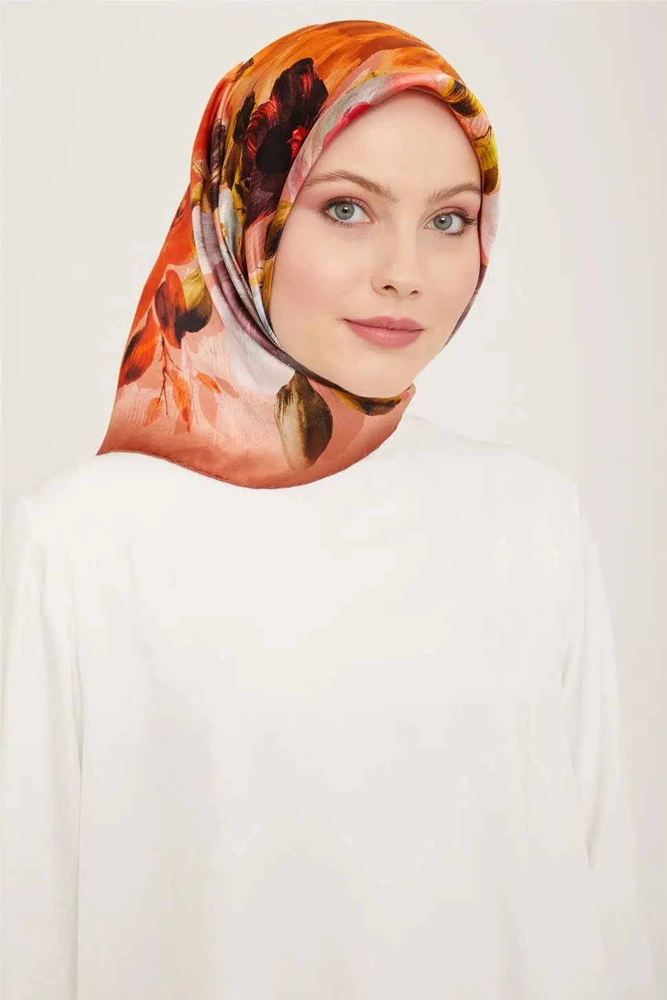 9133 ARMİNE EŞARP - 50