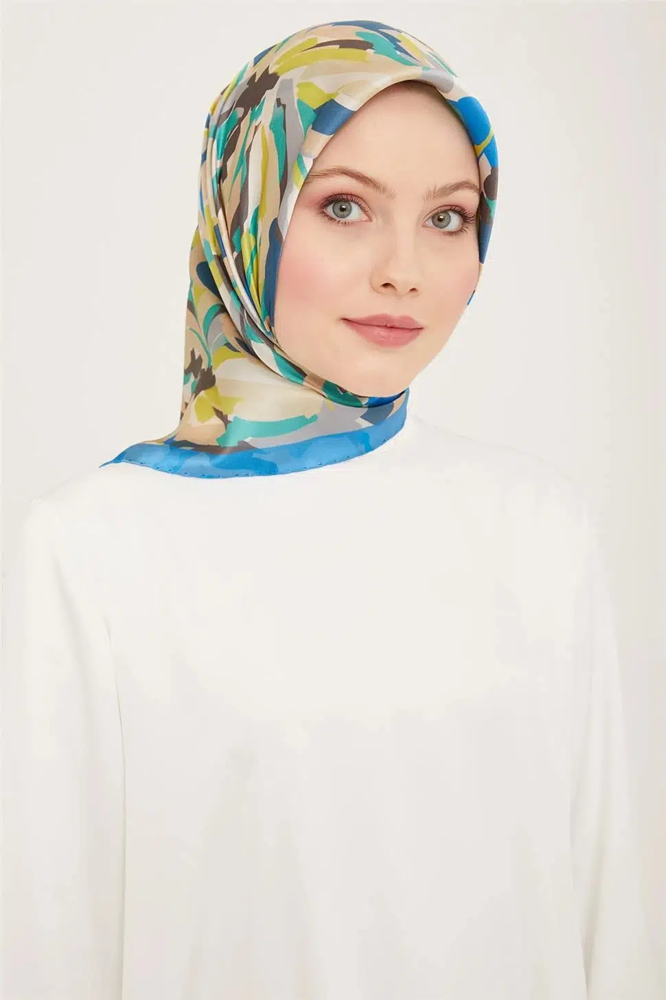 9140 ARMİNE EŞARP - 82