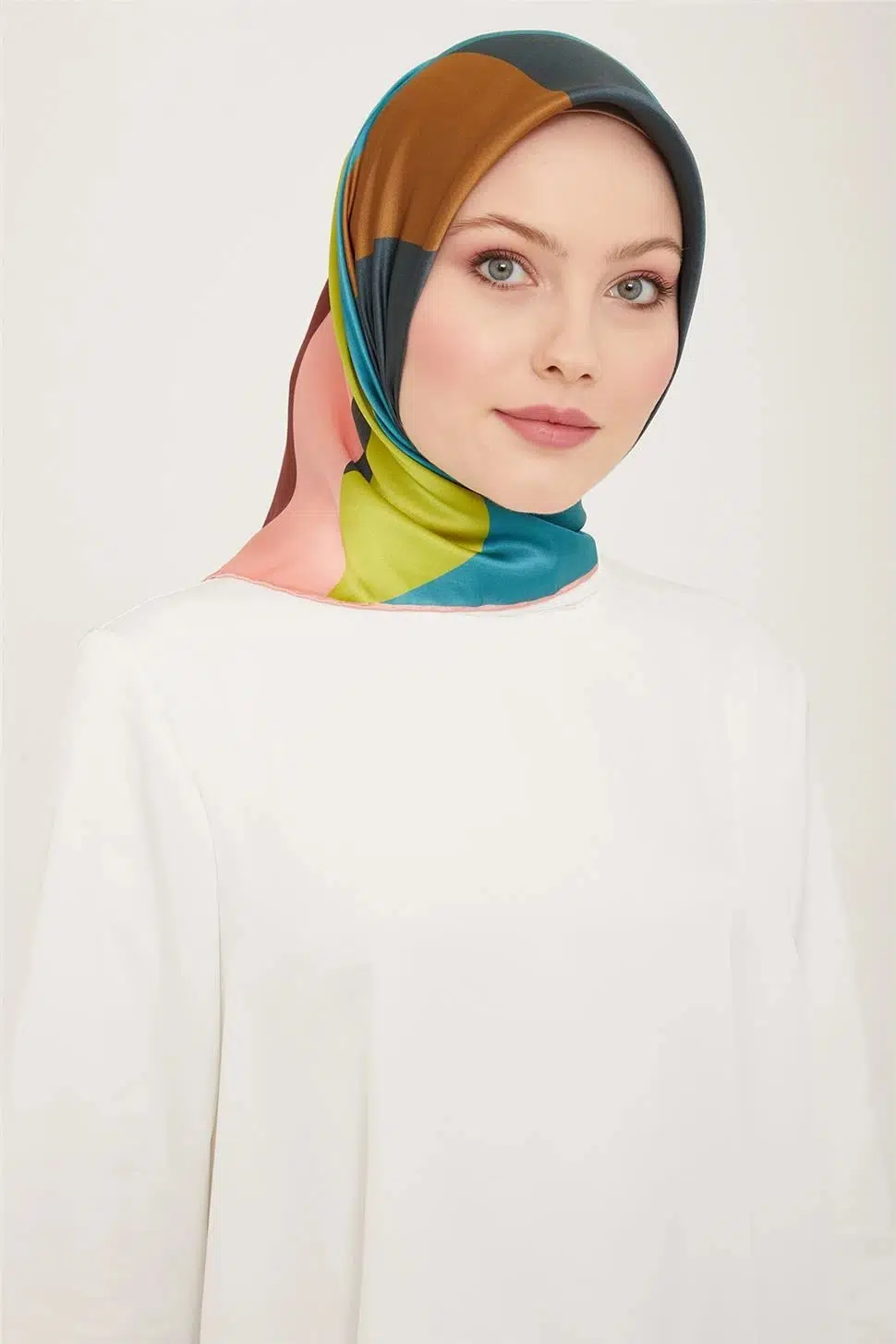9148 ARMİNE EŞARP - 81
