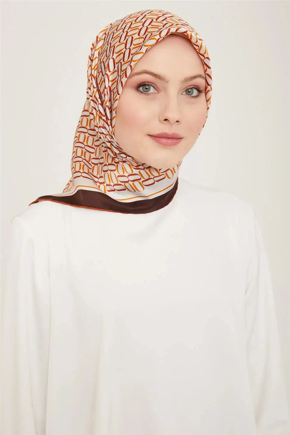 9149 ARMİNE EŞARP - 53