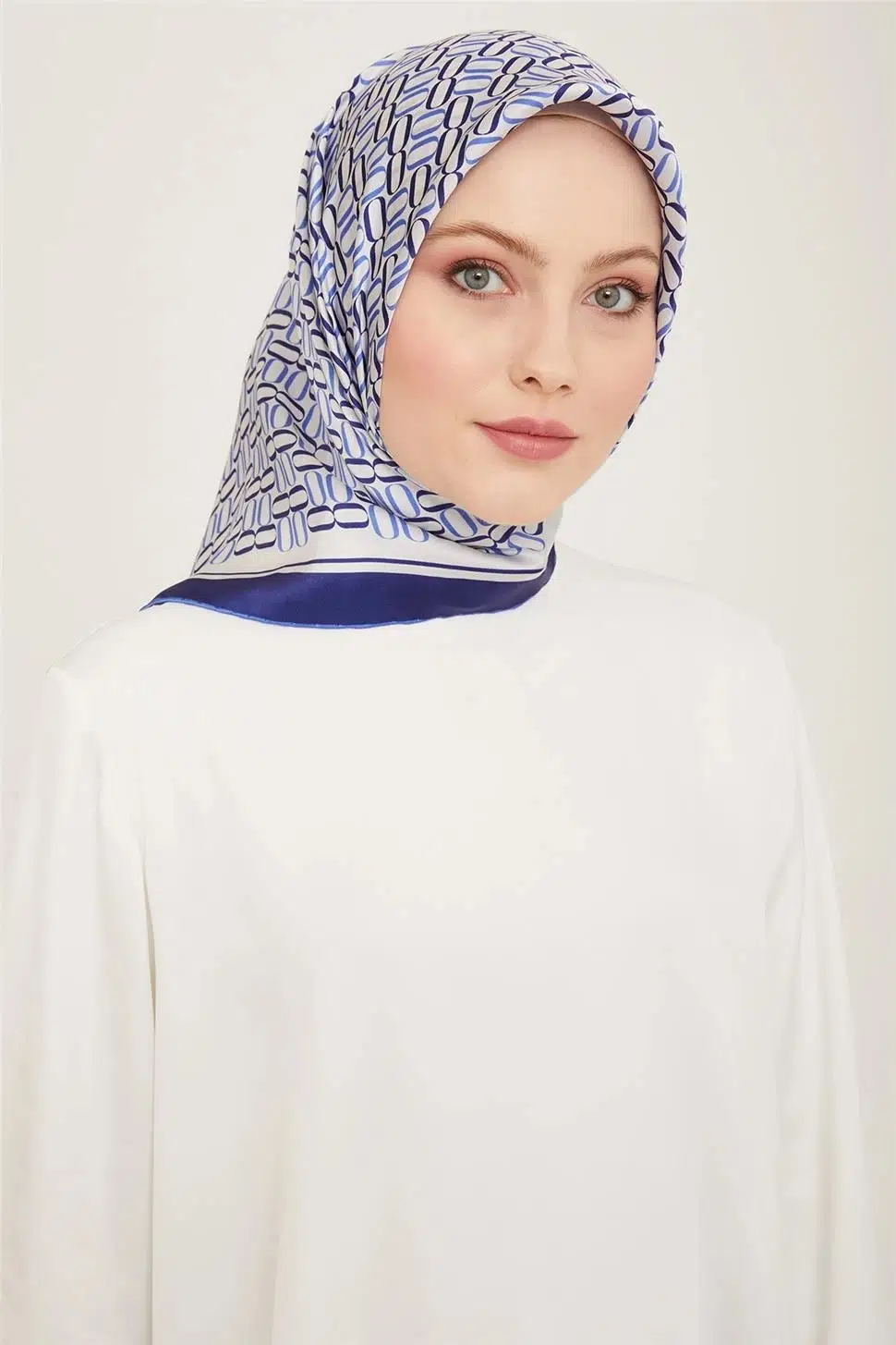 9149 ARMİNE EŞARP - 50