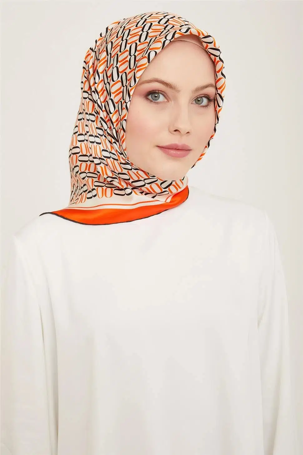 9149 ARMİNE EŞARP - 37