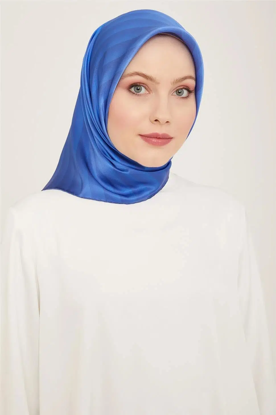 9150 ARMİNE EŞARP - 07