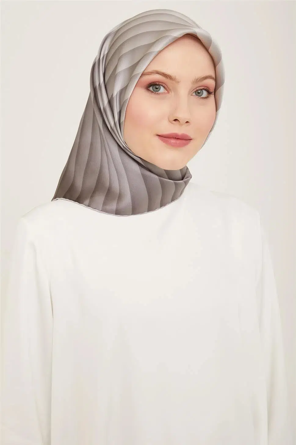 9150 ARMİNE EŞARP - 87