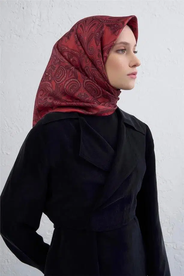 9421 ARMİNE EŞARP - 85