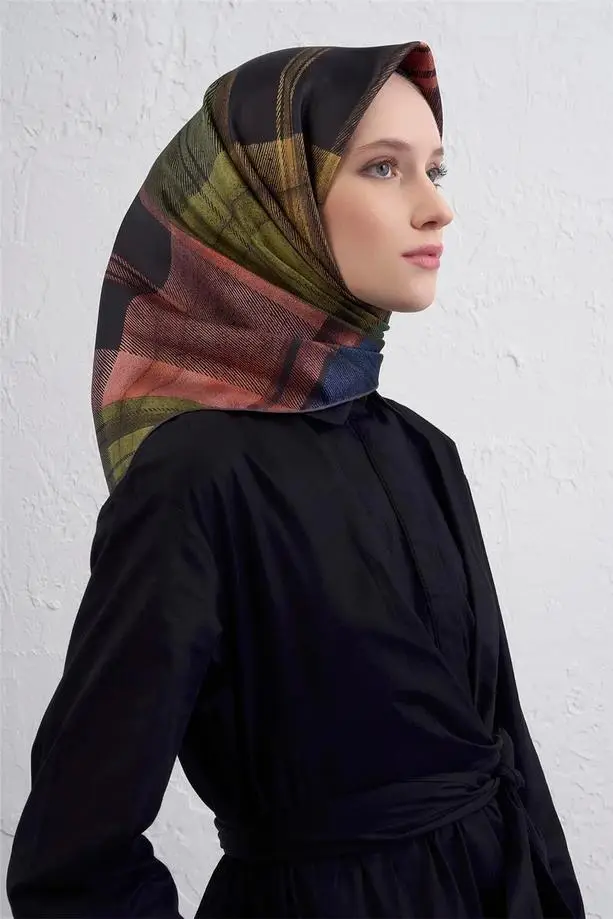 9424 ARMİNE EŞARP