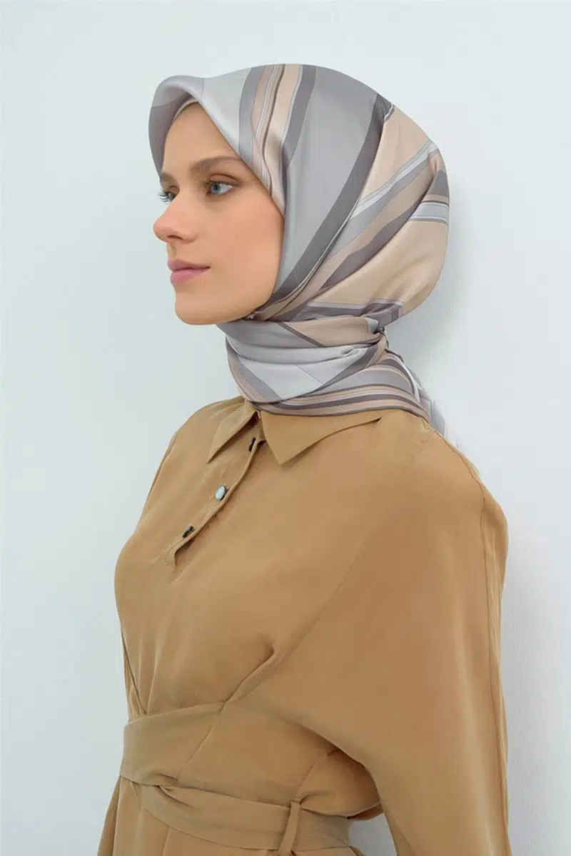 9514 ARMİNE SAF İPEK EŞARP - 02
