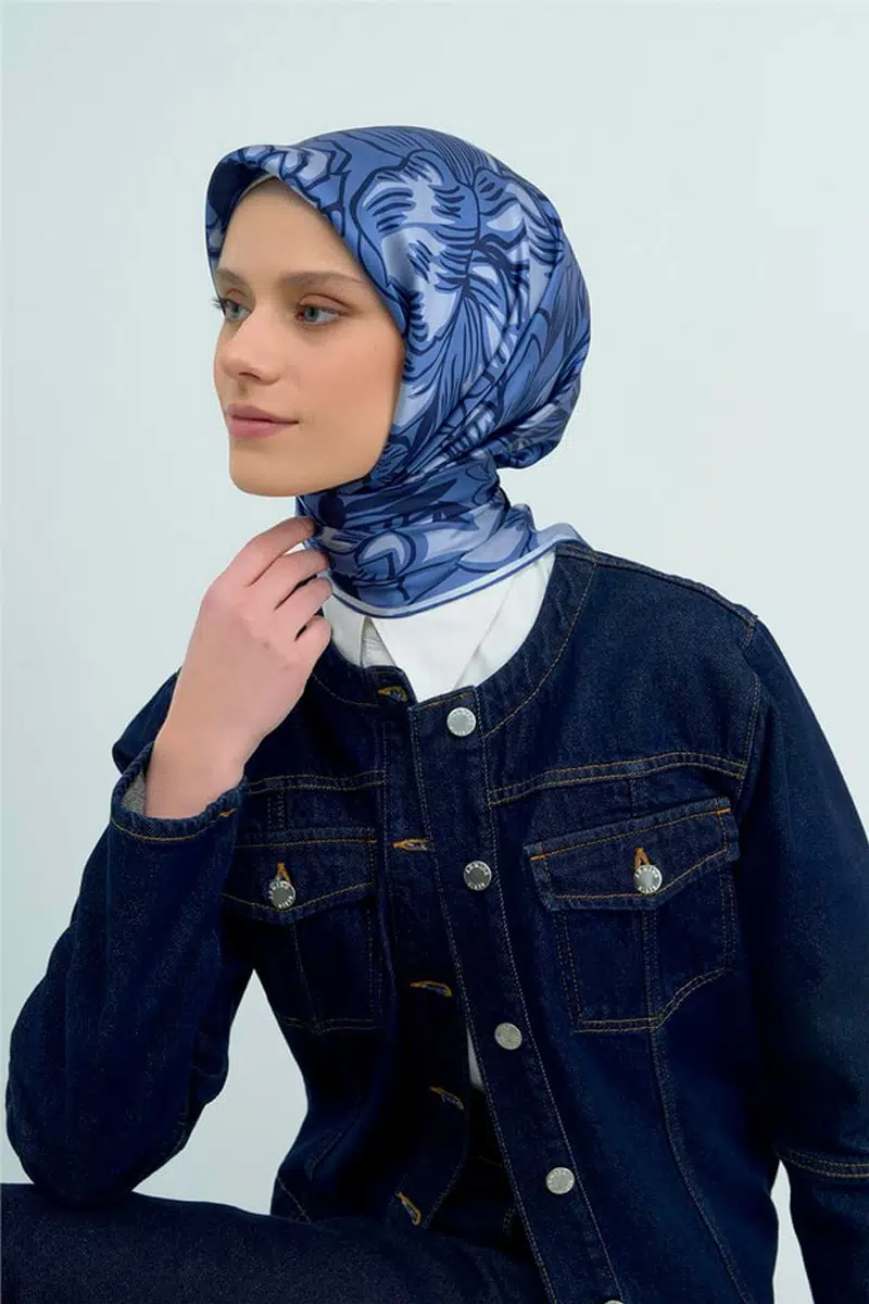 9539 ARMİNE SAF İPEK EŞARP