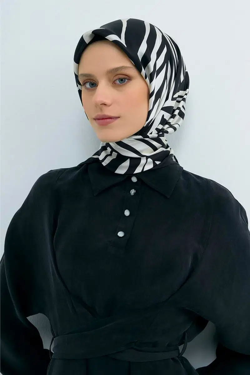 9550 ARMİNE SAF İPEK EŞARP