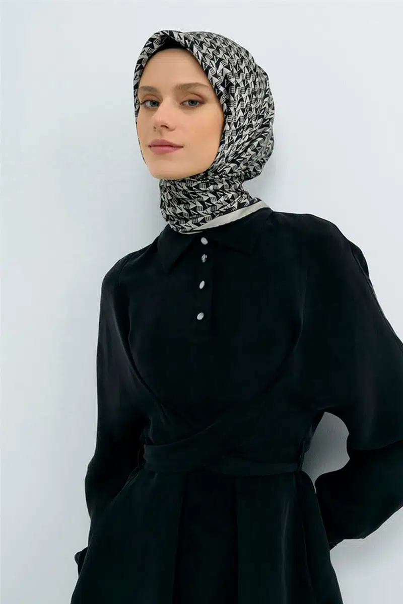 9556 ARMİNE SAF İPEK EŞARP - 01