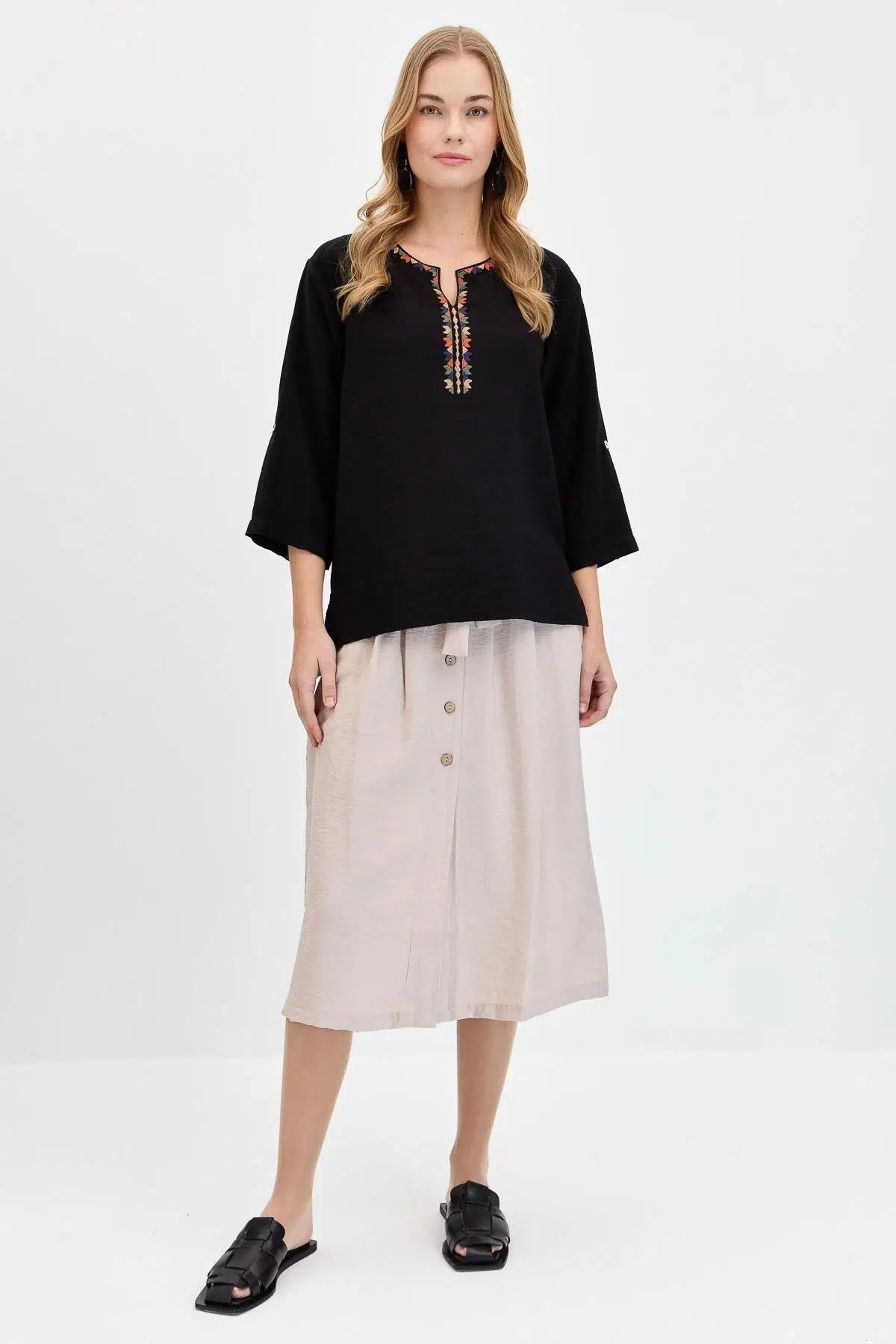 KMY24094 DESEN KMY YAKASI ETNİK NAKIŞLI AEROBİN KUMAŞ T.KOL.KADIN BLUZ