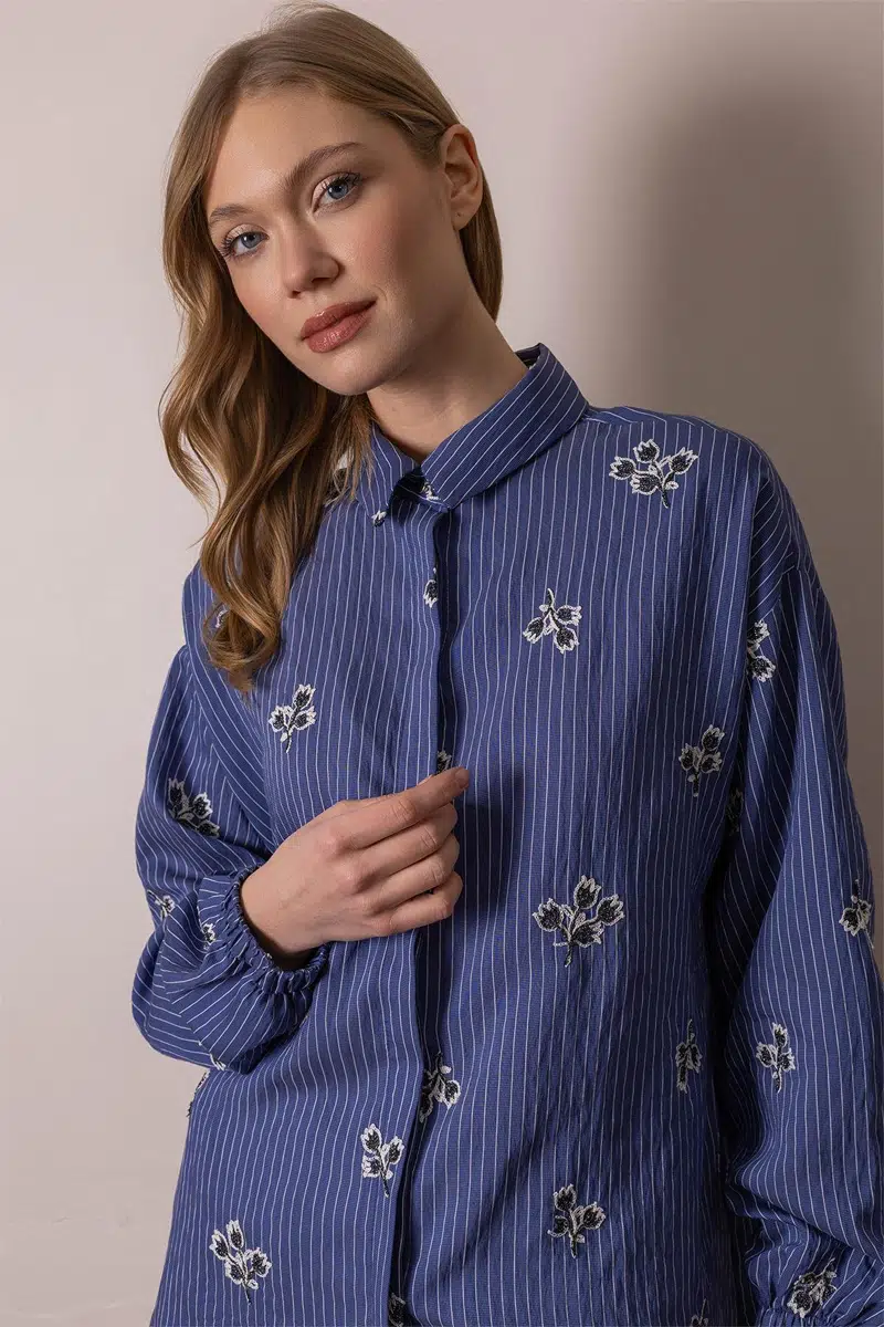 MB11.323 MOODBASİC NAKIŞ DETAYLI ÇİZGİLİ GÖMLEK