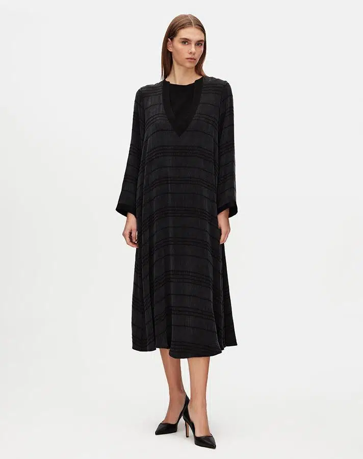 T25Y-4088 MISSDALIDA V YAKA JAKARLI CUPRO ELBİSE